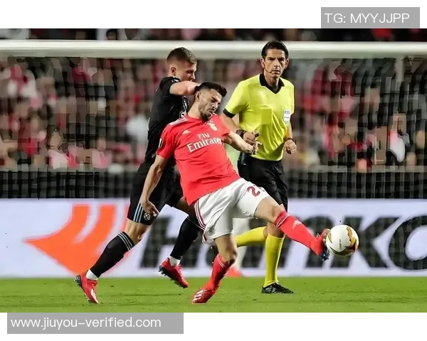 本菲卡逆转里昂精彩瞬间回顾欧冠赛后点评引发热议