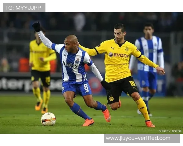 波尔图在友谊赛中以1-0小胜巴萨补时绝杀引发全场狂欢战术分析